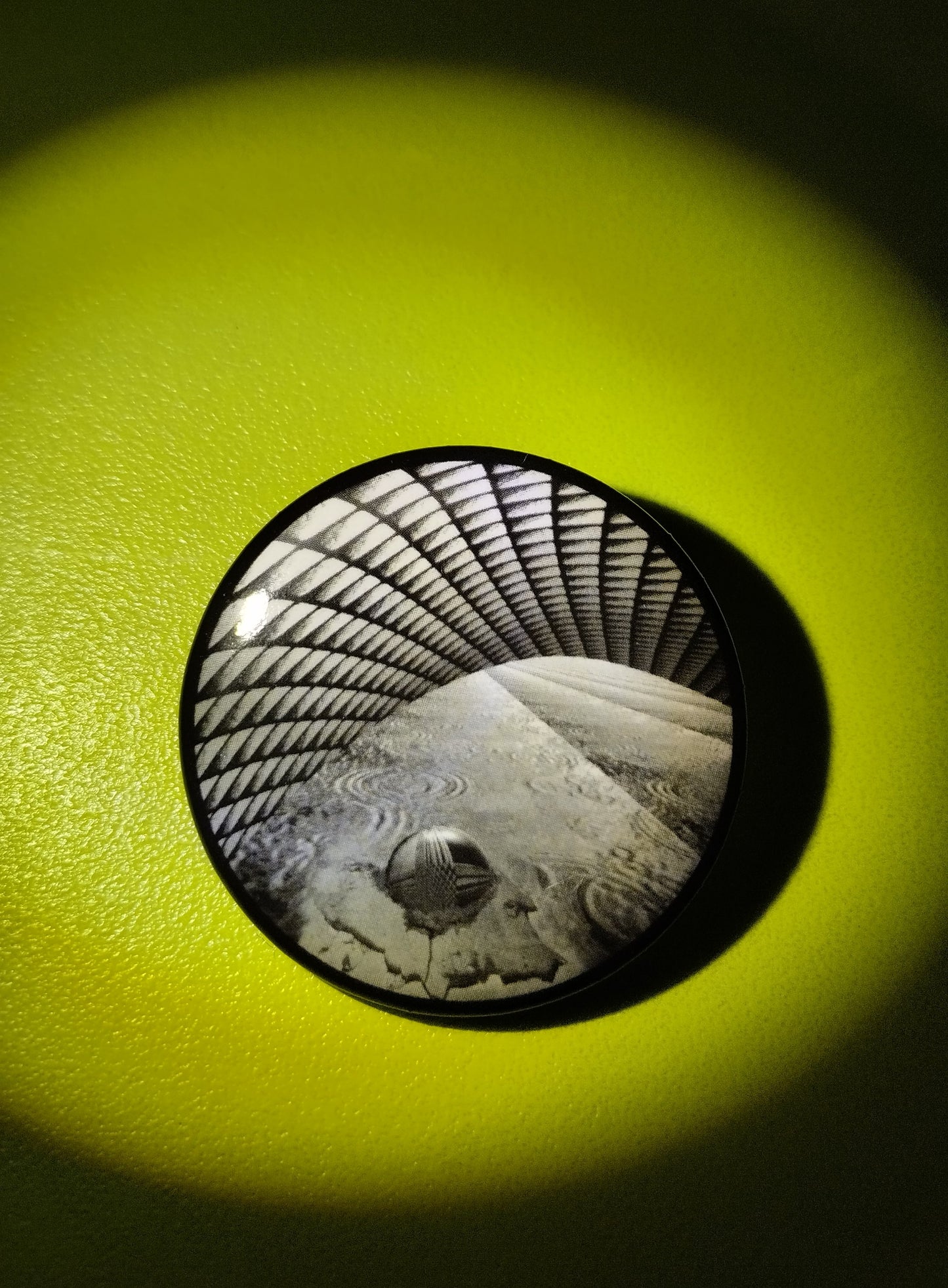 Badge / Broche - 4 modèles au choix